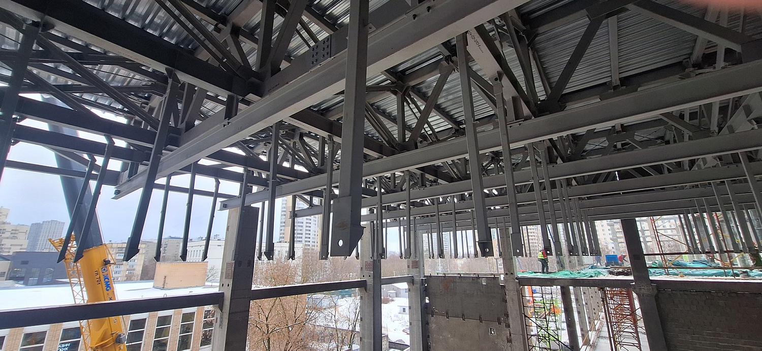 Construction crews are actively installing metal structures at the Gorky Film Studio